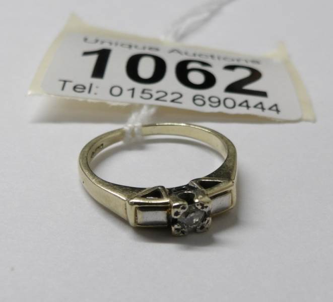 A 9ct gold and diamond ring,