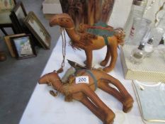 2 camel figures