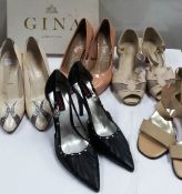 5 pairs of shoes, various designes,