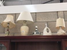 A quantity of table lamps