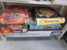 A mixed lot of vintage games etc