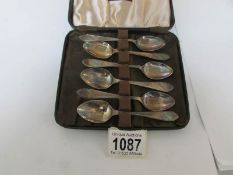 A cased set of 6 silver teaspoons, Sheffield 1945/46,