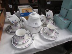 19 pieces of Royal Doulton Bloomsbury pattern tea ware