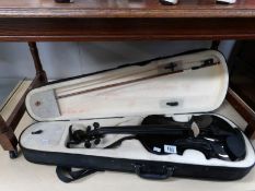 A cased black lacquered violin by Mendin