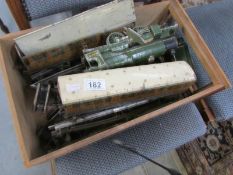 A box of assorted 1940's tin plate Hornby including locomotive, carriage,