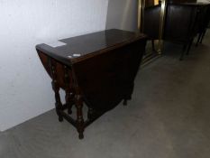 An oak gate leg table