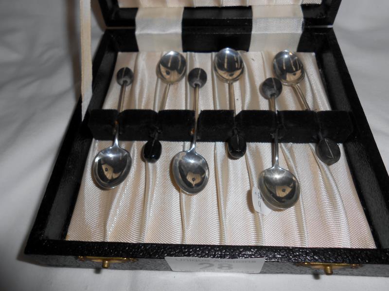 A cased set of 6 silver coffee bean spoons - Image 2 of 3