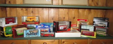 A mixed lot of die cast including Lledo, Yesteryear etc