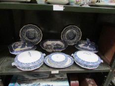 4 blue and white lidded tureens,