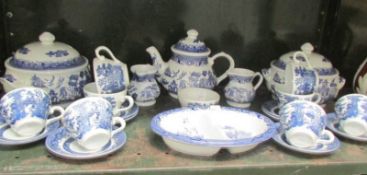 23 pieces of blue and white table ware