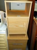 2 bedside cabinets