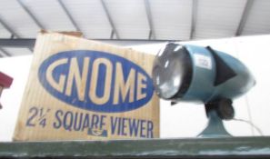 A boxed Gnome square viewer