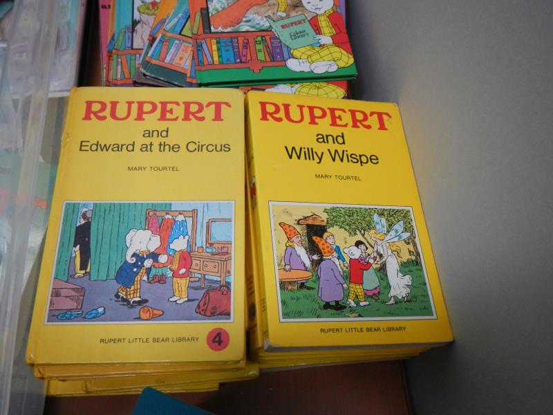 A large collection of Rupert the Bear smaller books - Bild 2 aus 5