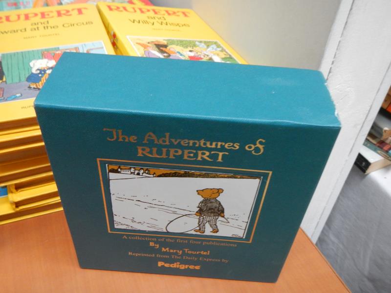 A large collection of Rupert the Bear smaller books - Bild 3 aus 5