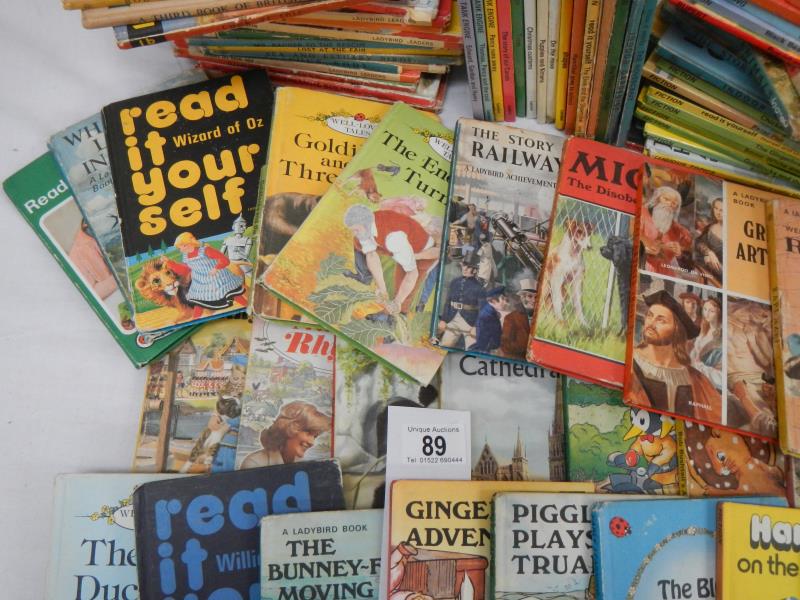 A collection of Ladybird books - nearly 90 titles - Bild 3 aus 5