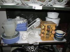 A mixed lot of kitchen ware, one shelf