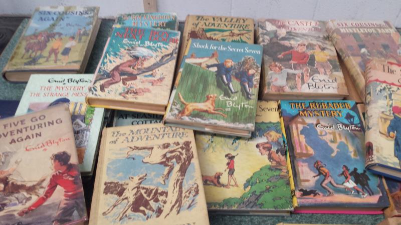 Enid Blyton- a large collection of works, some in jackets and some firsts - Bild 3 aus 6