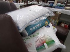 A quantity of unopened new pillows and a sealed Fogarty anti allergy superking 4.