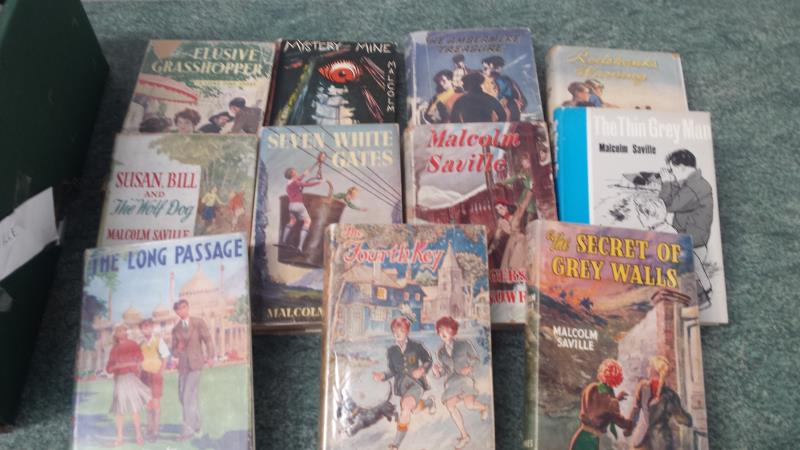 Children's Classics a collection of some 50 books including Malcolm Saville - Bild 2 aus 5