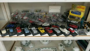 A quantity of collectable motor & racing cars