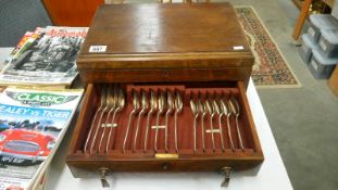A canteen of cutlery box & contents
