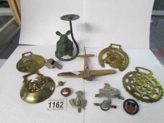 A mixed lot of horse brasses,