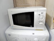 A microwave oven