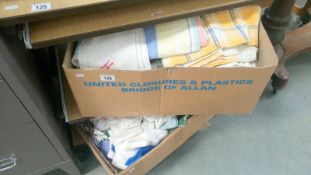 2 boxes of linen