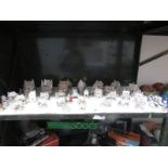 A quantity of Lilliput lane cottages etc