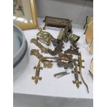 A mixed lot of brass ware