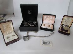 A collection of silver jewellery,