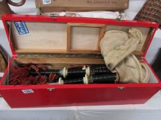 A set of bagpipes in box