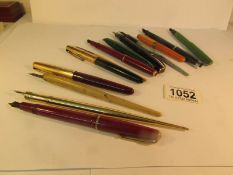 A quantity of old fountain and dip pens etc