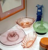 5 items of glassware including art deco table centrepiece