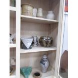 A mixed lot of pottery items including Broadstain,