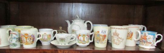 A mixed lot of commemorative china