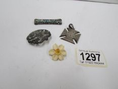 4 vintage brooches including silver