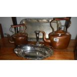 2 copper kettles and 3 items of metal ware