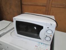 A microwave oven