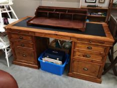 A table top writing desk