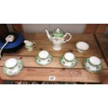 A Tuscan porcelain tea set,