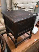 An Edwardian oak sewing box & contents including many threads