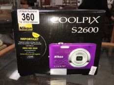 A Nikon coolpix S2600 (new in box)