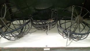 6 metal hanging baskets