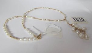 A string of pearls mounted on silver gilt