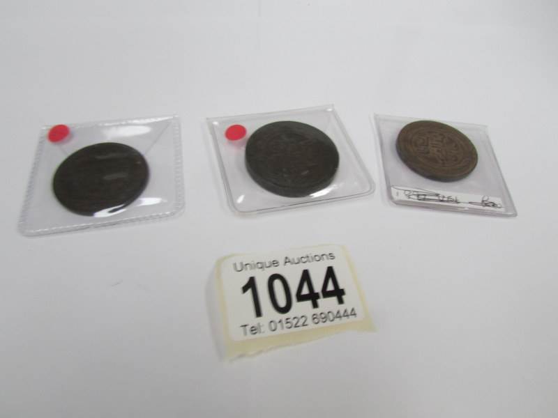 A Tunisia copper 6 nasri AH1273, a 2 Kharub AH1281 and an 8 Kharub, mint, - Bild 5 aus 6