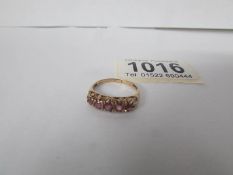 A 9ct gold 5 stone ring,