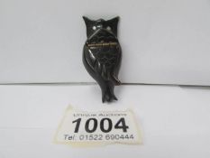 An owl shaped snuff box