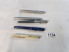 4 fountain pens,