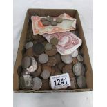 A mixed lot of coins etc